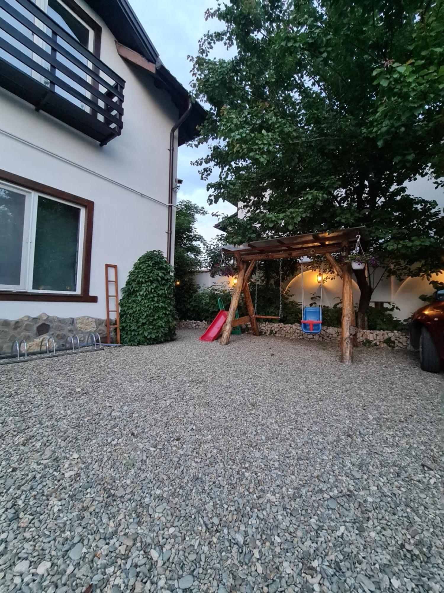 Casa Aryan Apartment Sînpetru Exterior photo